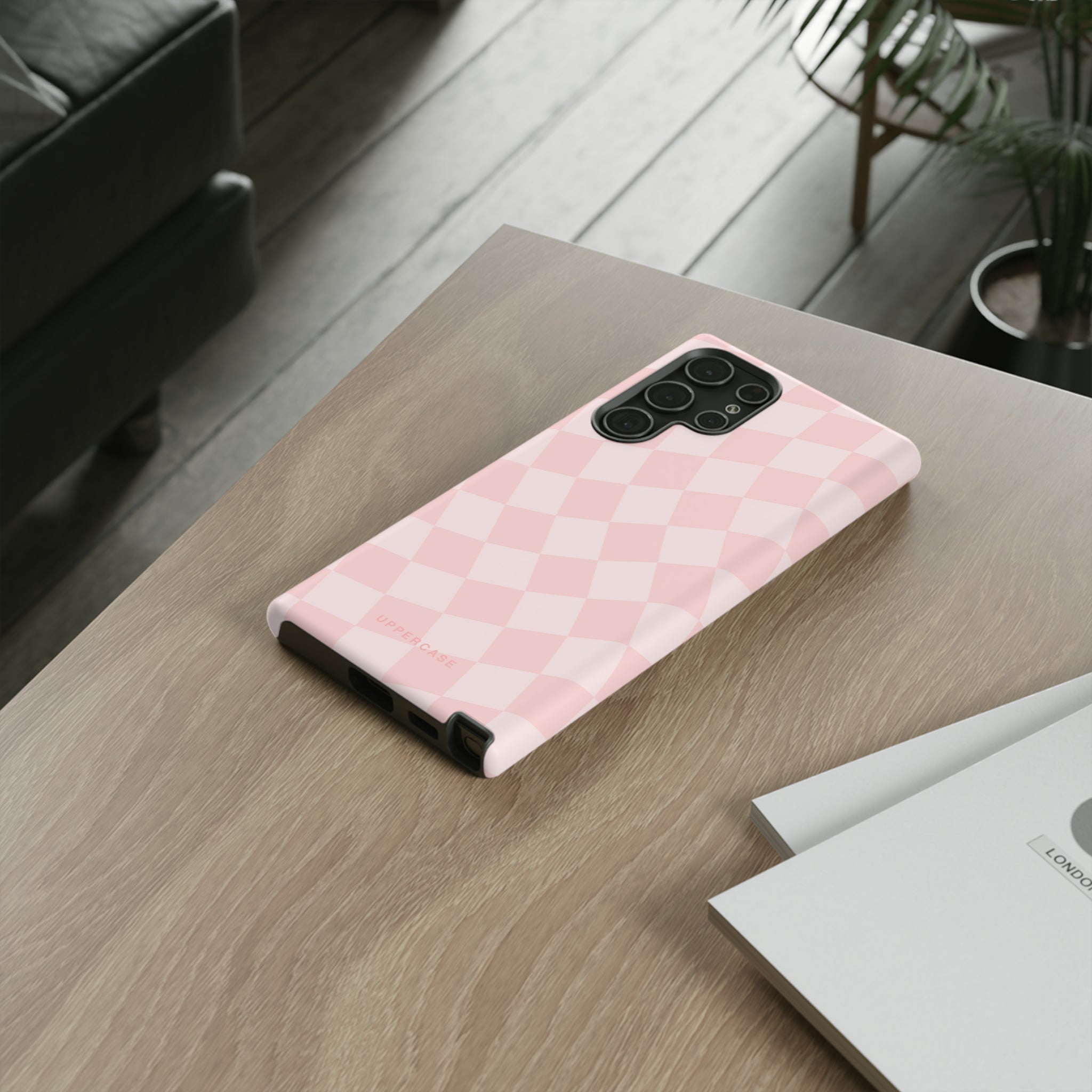 Wavy Check - Baby Pink - Strong Case