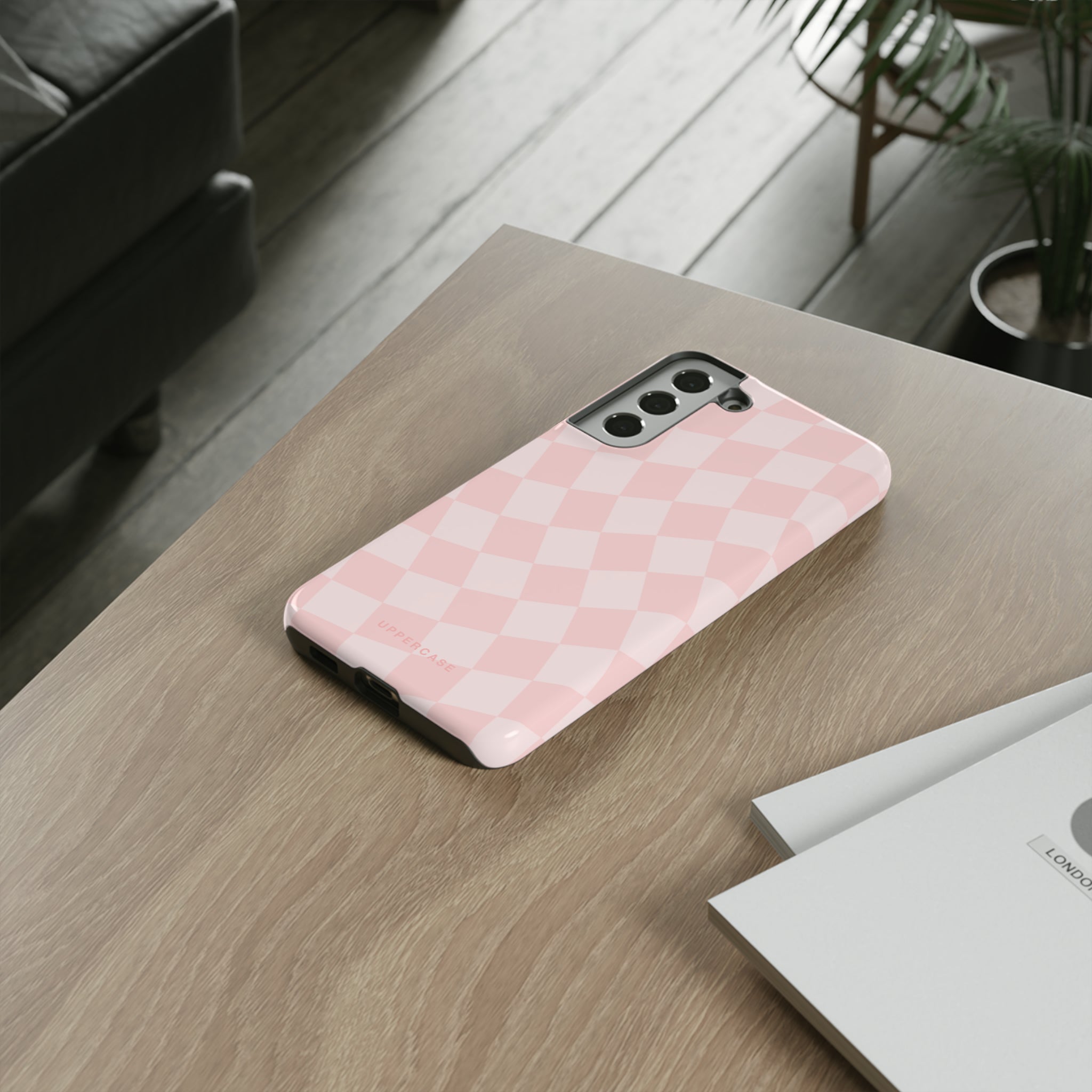 Wavy Check - Baby Pink - Strong Case