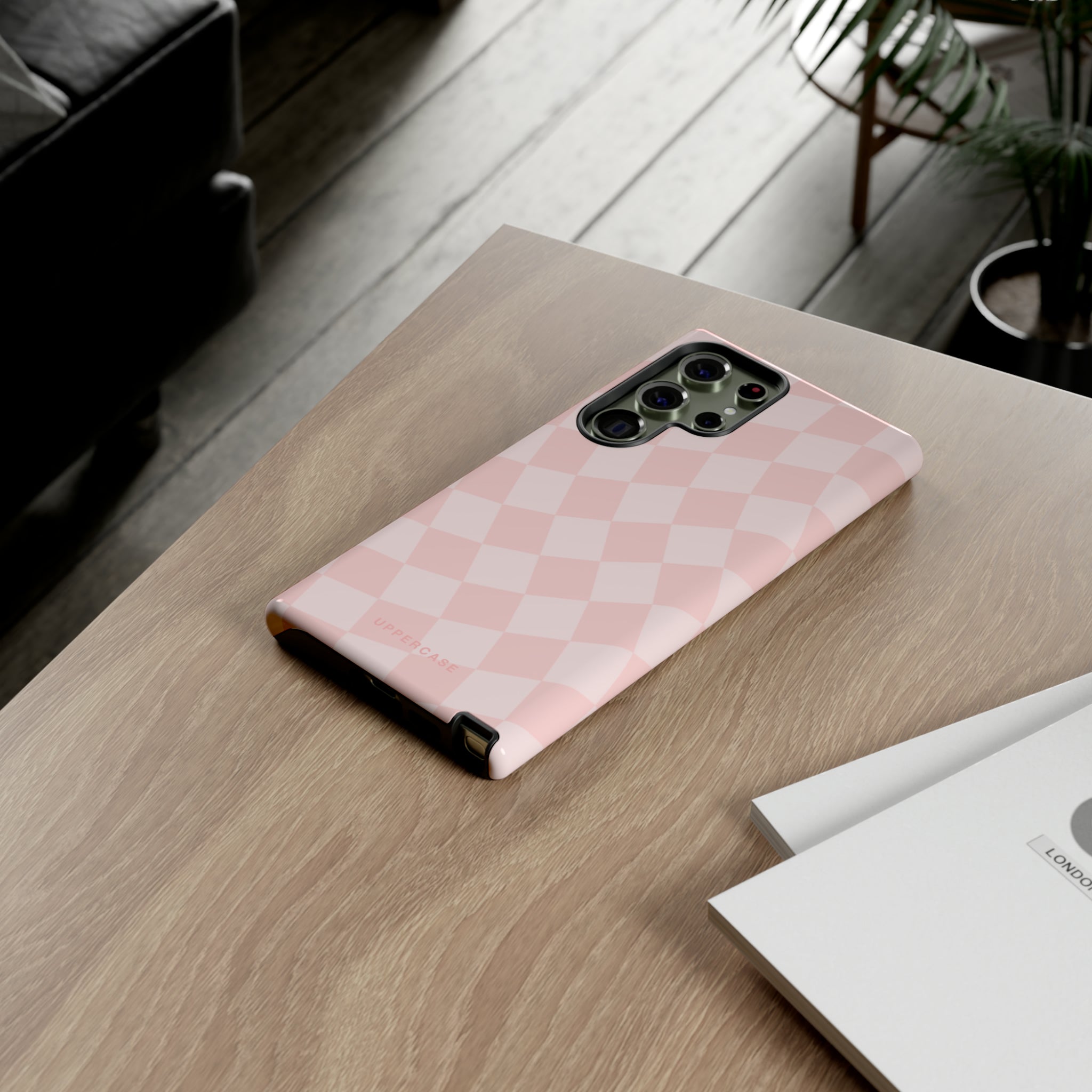 Wavy Check - Baby Pink - Strong Case