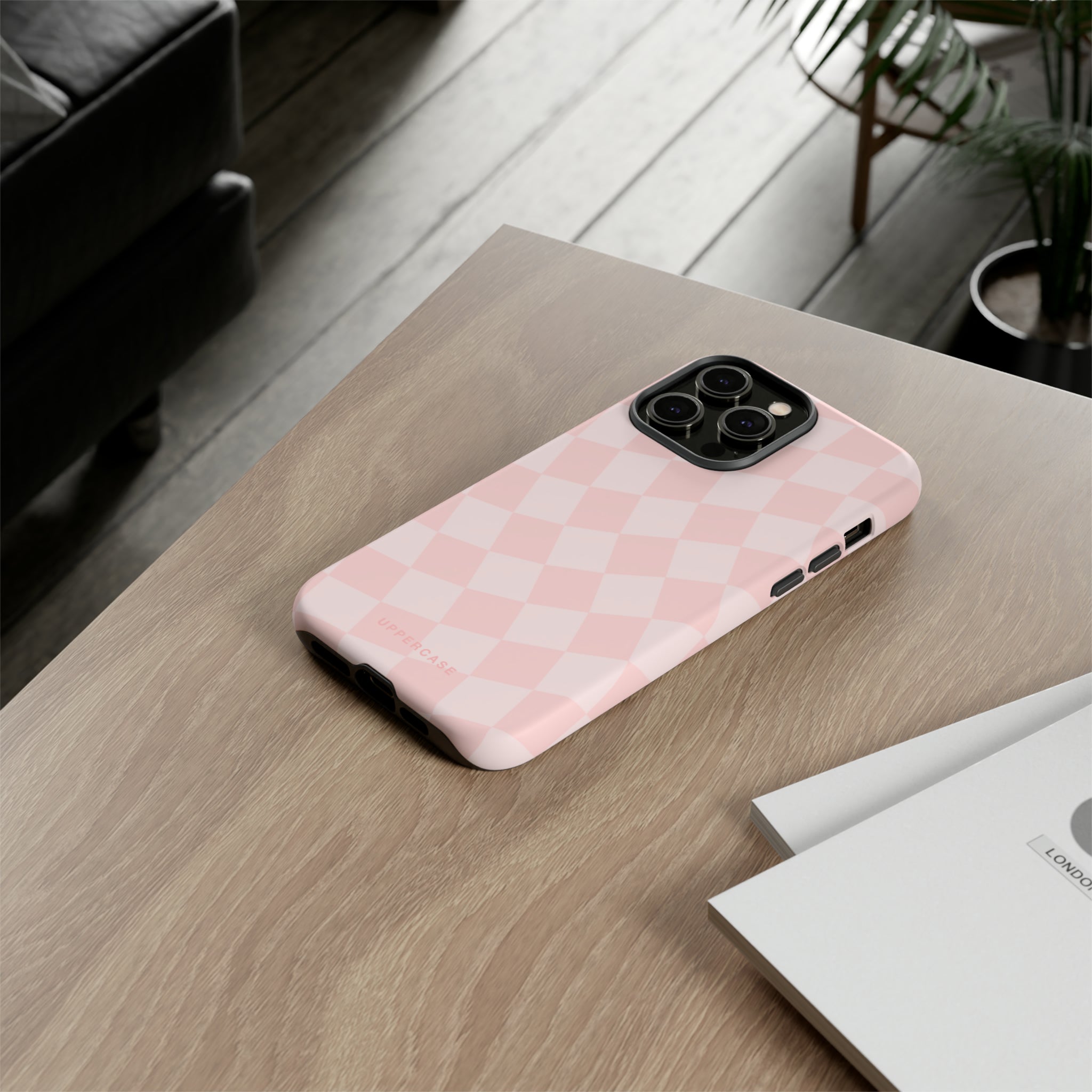 Wavy Check - Baby Pink - Strong Case