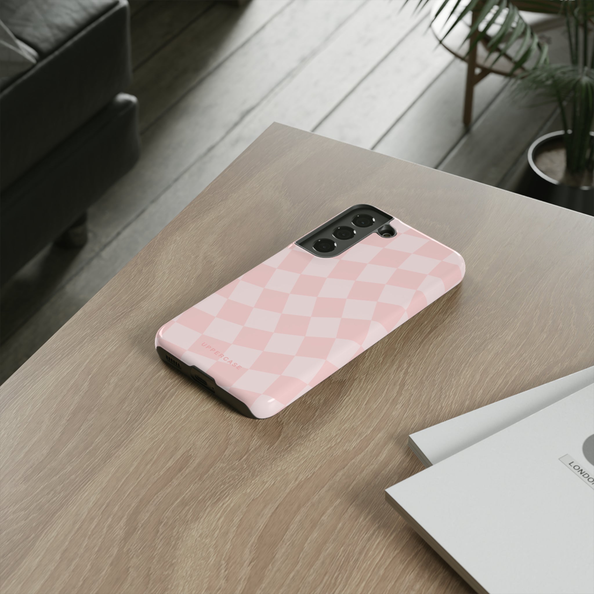 Wavy Check - Baby Pink - Strong Case