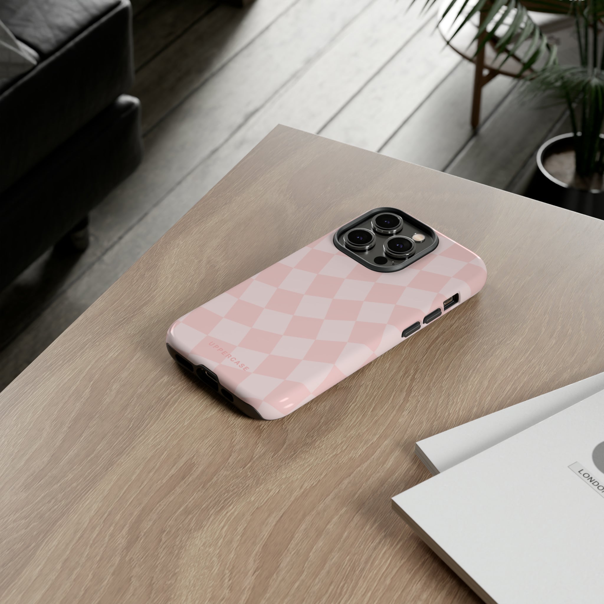 Wavy Check - Baby Pink - Strong Case