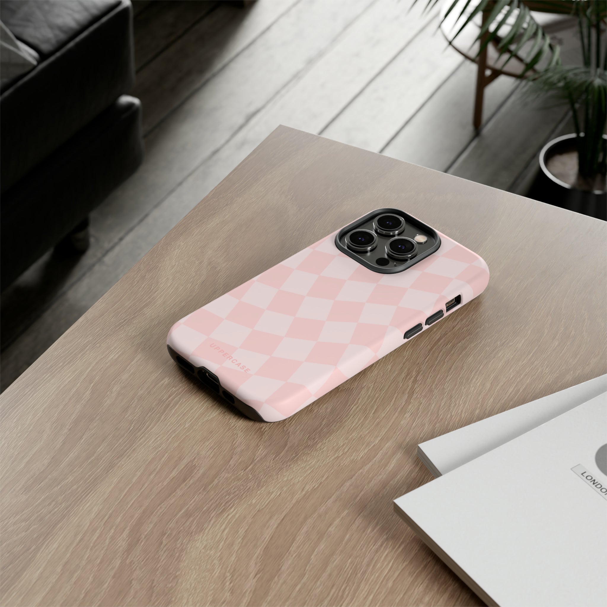 Wavy Check - Baby Pink - Strong Case